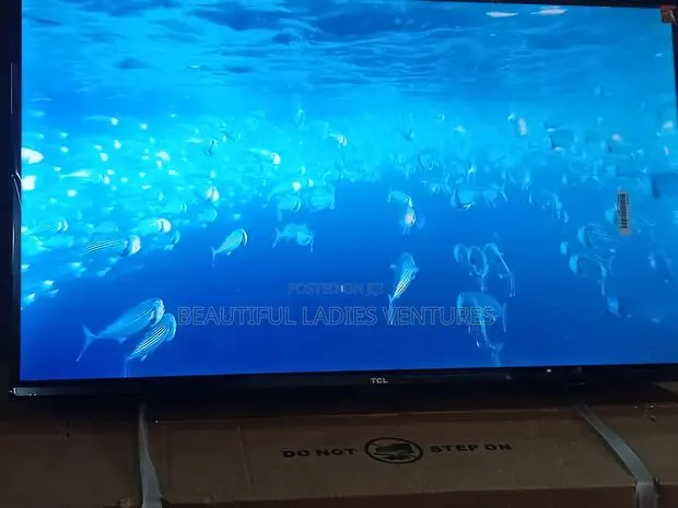 TCL 32-Inch Led Smart Tv for Family Entertainment · Photo 1