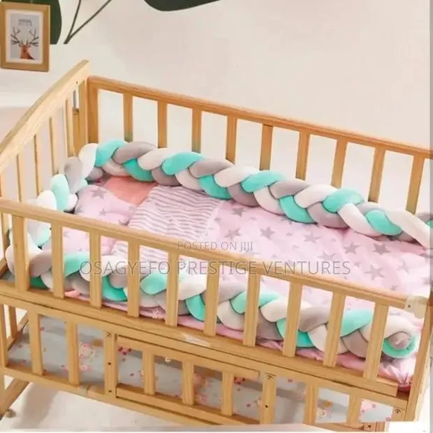 Braided Baby Crib Bumper · Photo 1