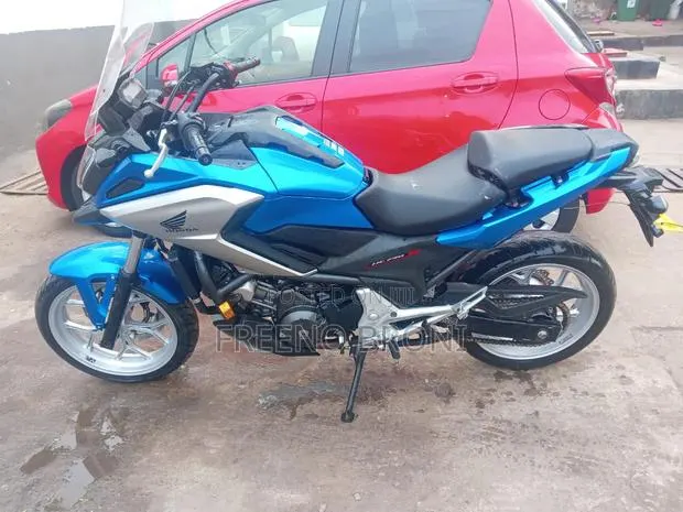 Honda NC700X 2020 Blue · Photo 1