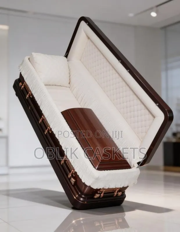 The Heritage Bronze Full Couch Casket · Photo 1