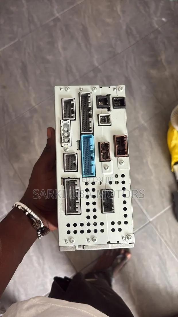 2018-2022 Honda Accord Radio Receiver Module Unit 39540-Twa-A14 · Photo 1