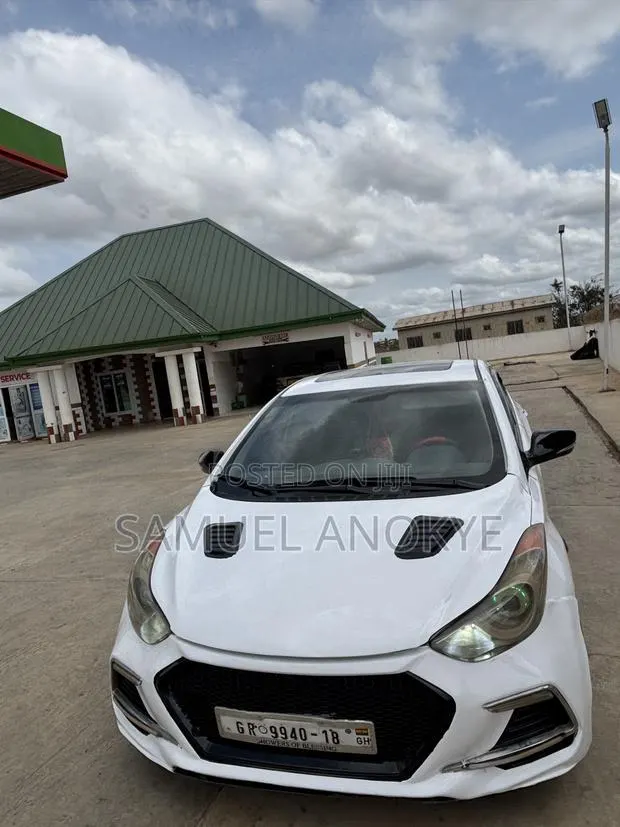 Hyundai Elantra 2012 Black · Photo 1