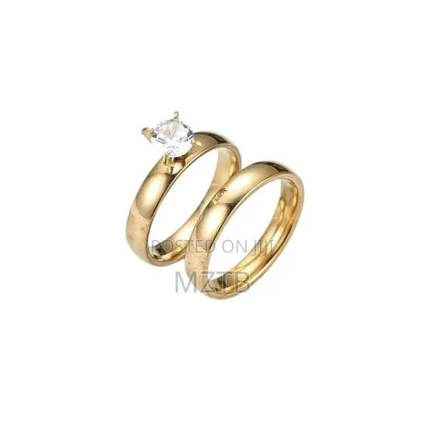 3pcs His and Hers Couple Wedding Engagement Rings Set - Gold · Photo 1