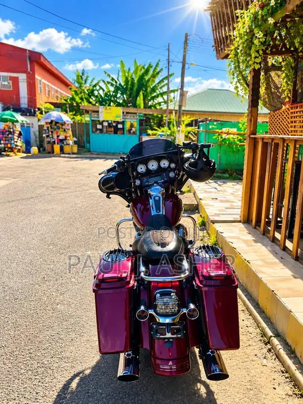 Harley-Davidson Touring 2008 Red · Photo 1