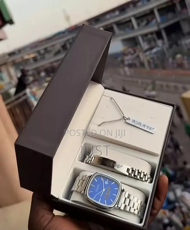 Customize Jewelries · Photo 1