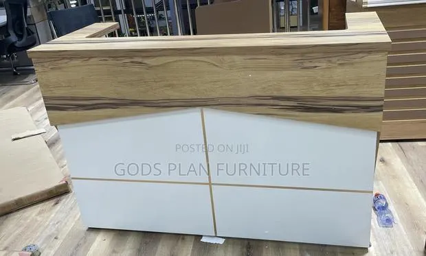 Front Desk · Photo 1