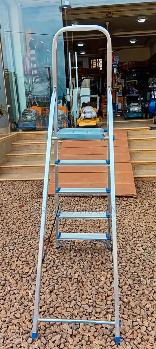 Aluminium Household Ladder (1×5) · Photo 1