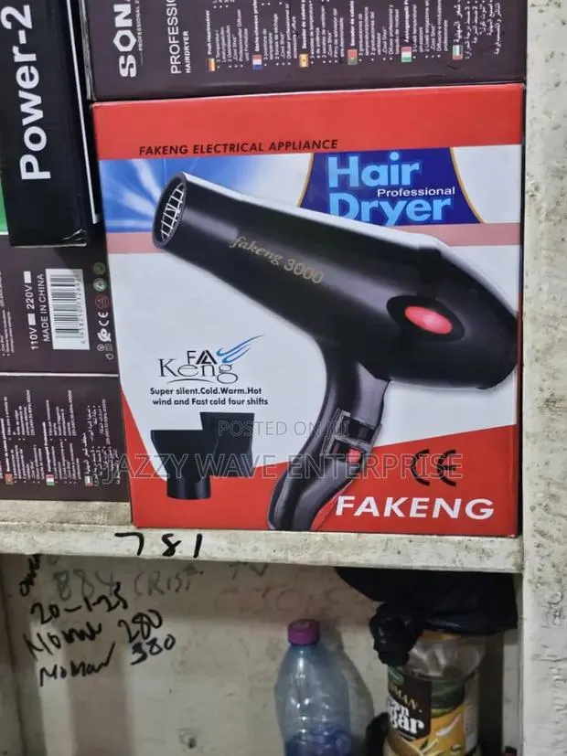 Handheld Hair Dryer · Photo 1