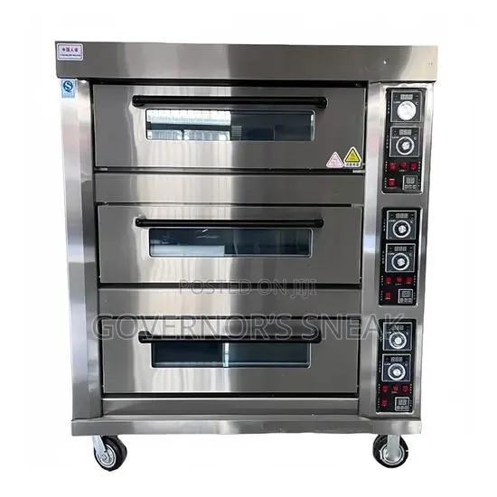 Commercial 3-Deck 6 Trays Gas Oven · Photo 1