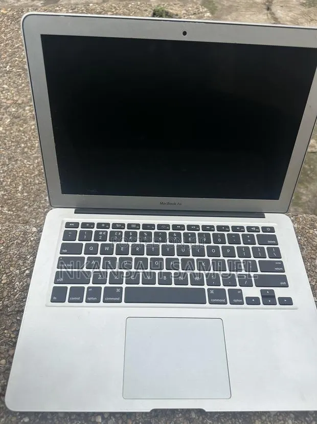 Laptop Apple MacBook Air 8GB Intel Core i5 SSD 128GB