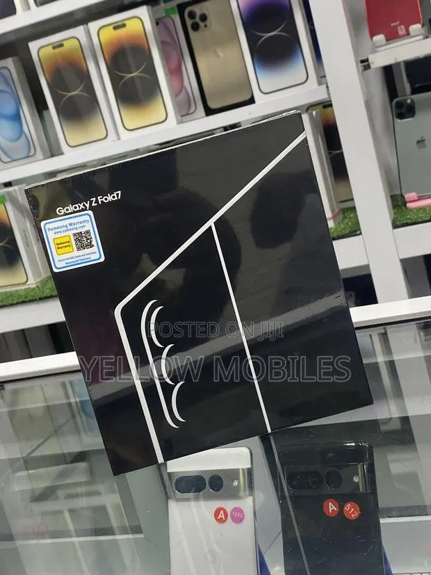 New Samsung Galaxy Z Fold7 1 TB Black · Photo 1