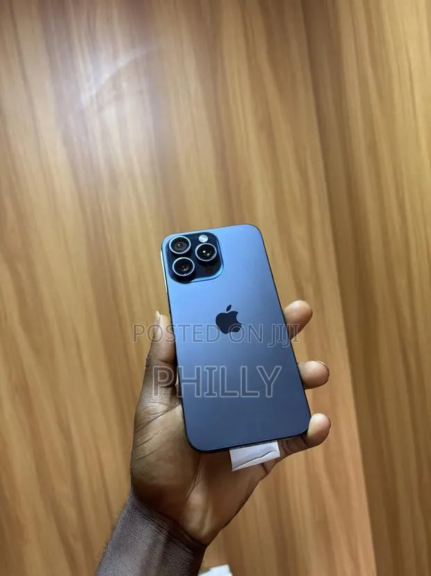 Apple iPhone 15 Pro Max 256 GB · Photo 1