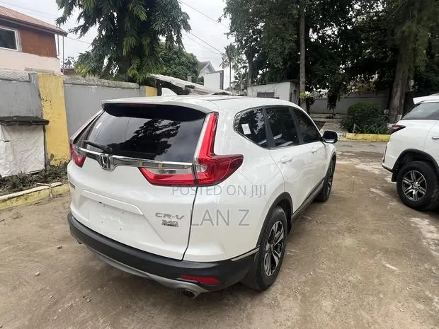 Honda CR-V LX 1.5 2018 White · Photo 1