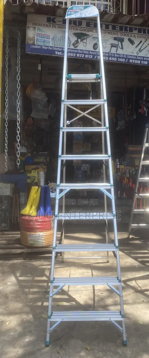 Total Aluminum a-Shaped Ladder 9steps · Photo 1