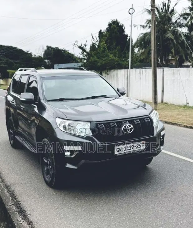 Prado for Rent - 6 Seater Suv (Available for All Your Travels) · Photo 1