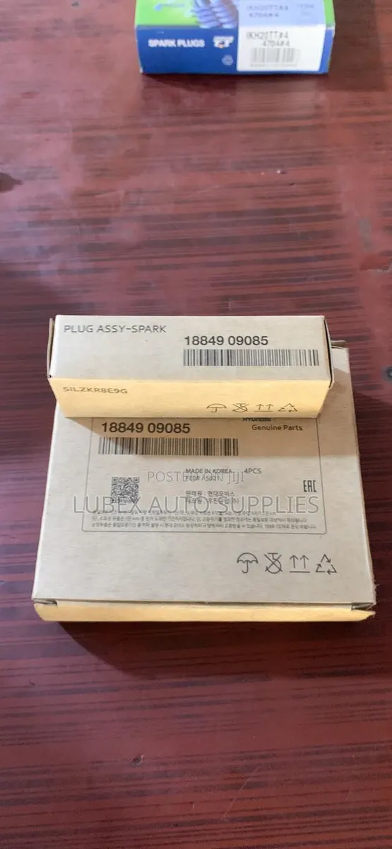 Hyundai Kia Spark Plug 18846-09085 · Photo 1