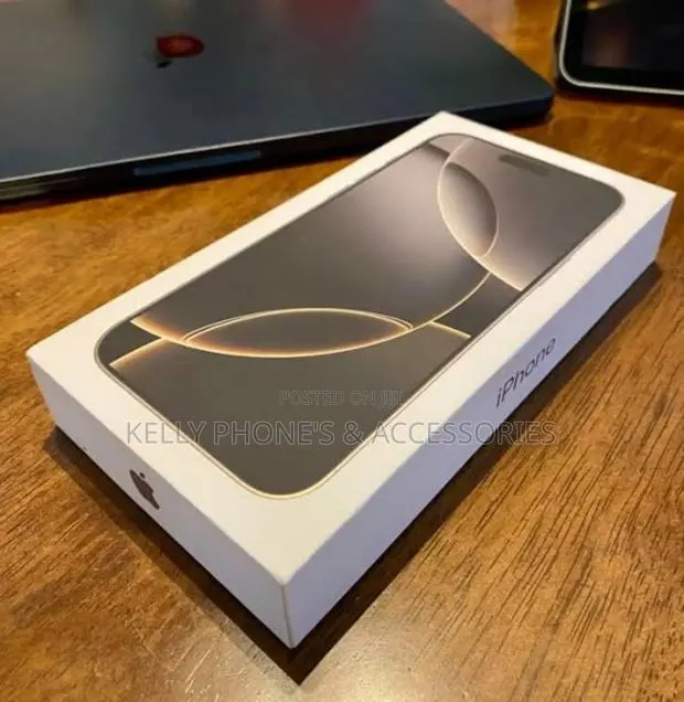New Apple iPhone 16 Pro Max 256 GB Gold · Photo 1