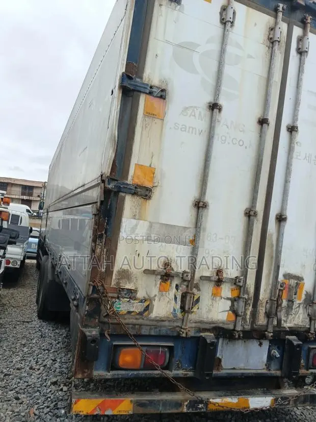 Long Chassis Daewoo 14tons · Photo 2