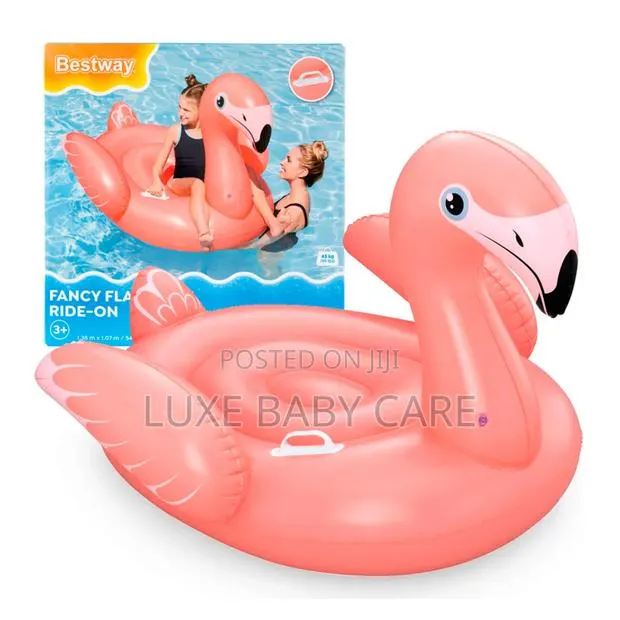 Inflatable Flamingo Pool Floater · Photo 4
