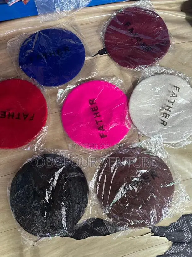 Ladies' Beret Hat For Every Season · Photo 1