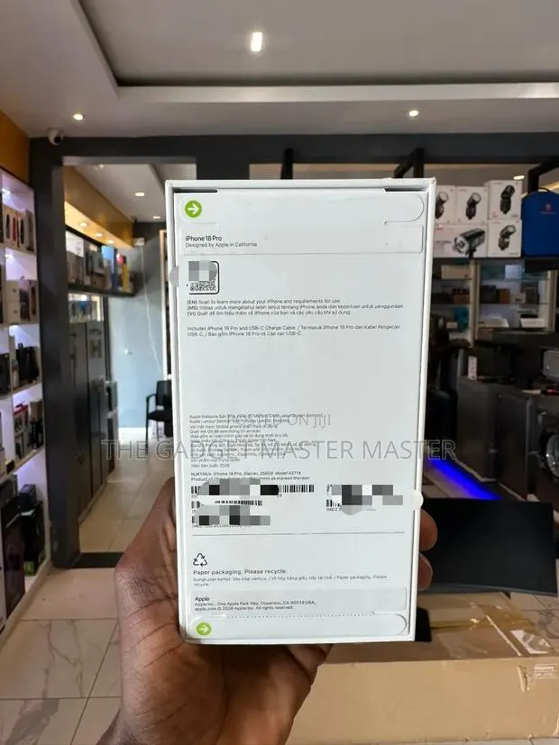New Apple iPhone 18 Pro 256 GB Blue · Photo 1