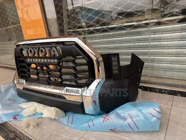 Toyota Tundra 2022 Front Bumper With Emblem · Photo 1