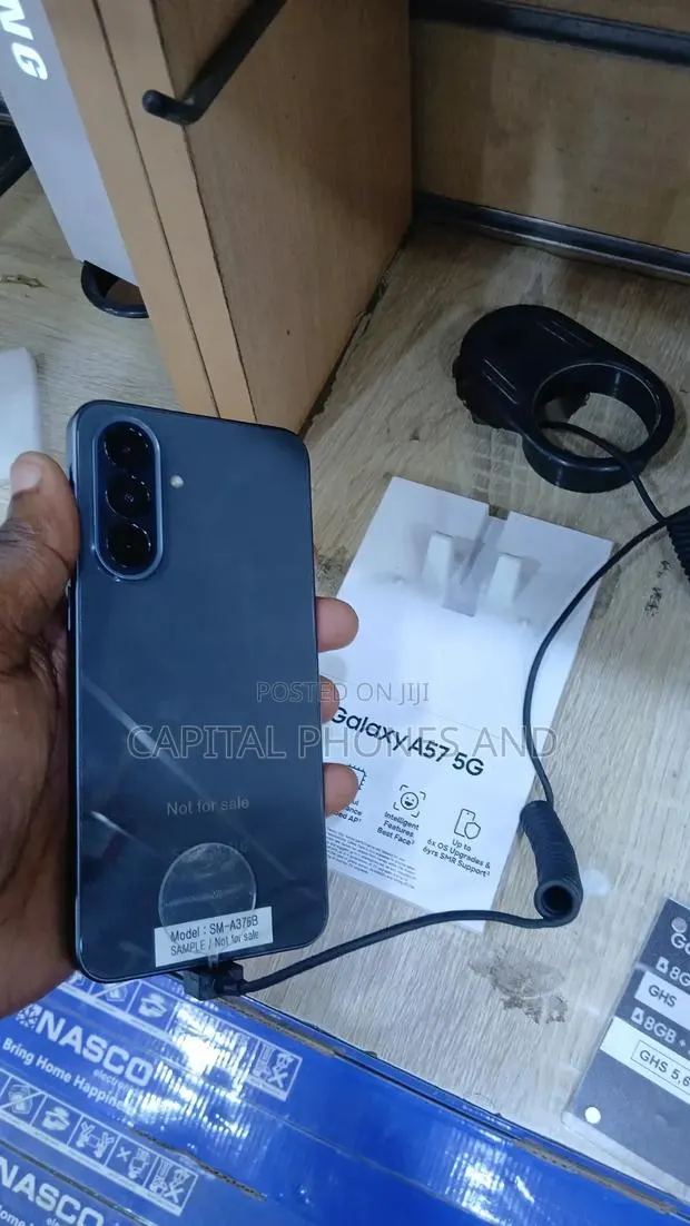 New Samsung A57 256 GB Black · Photo 1