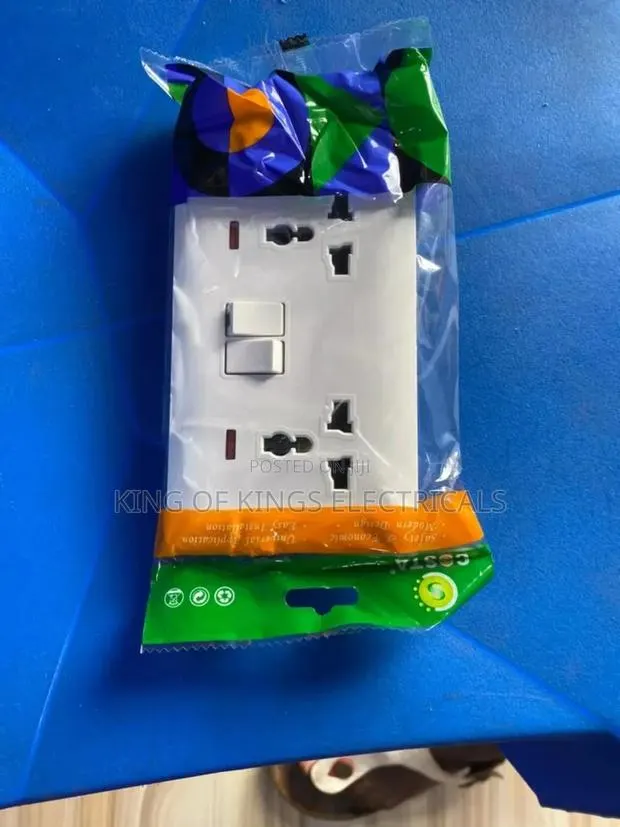 Costa Double Socket – Durable Safe Power Outlet · Photo 1