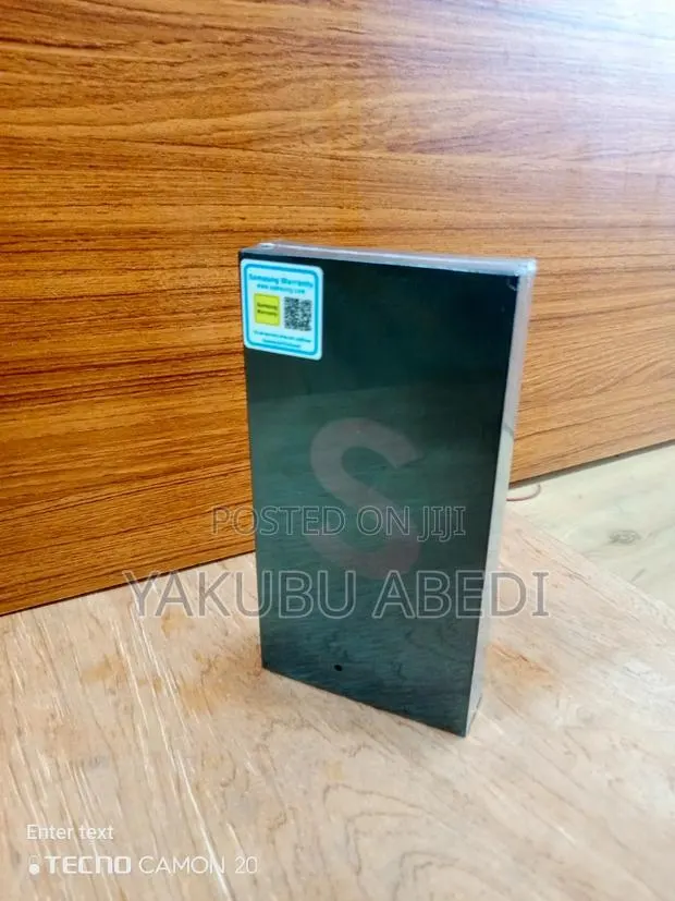 New Samsung Galaxy S22 Ultra 5G 256 GB Black · Photo 1