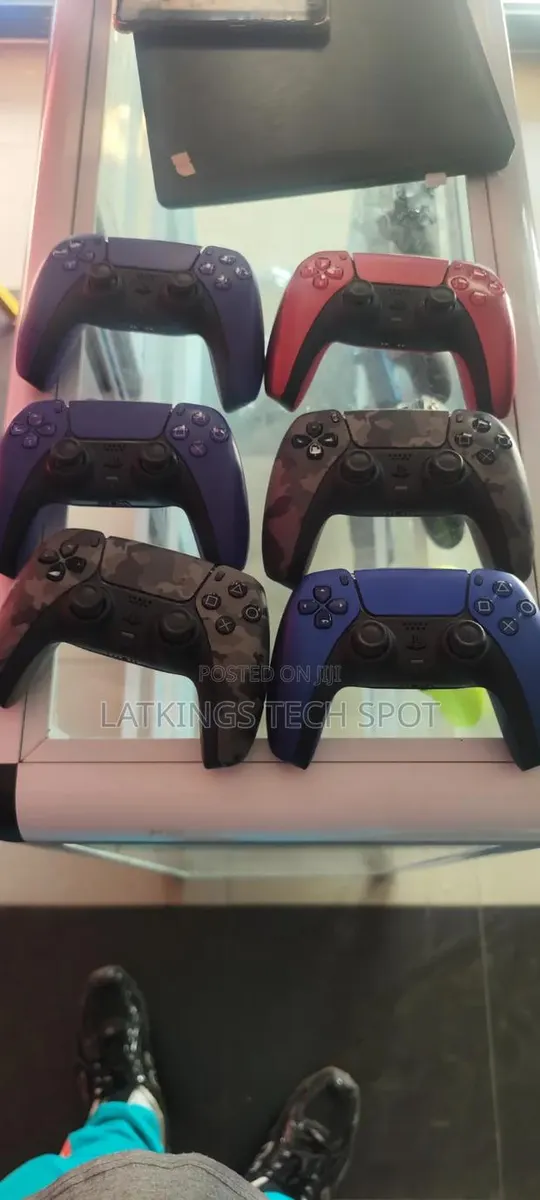 Ps5 Controllers (Various Colors) · Photo 1