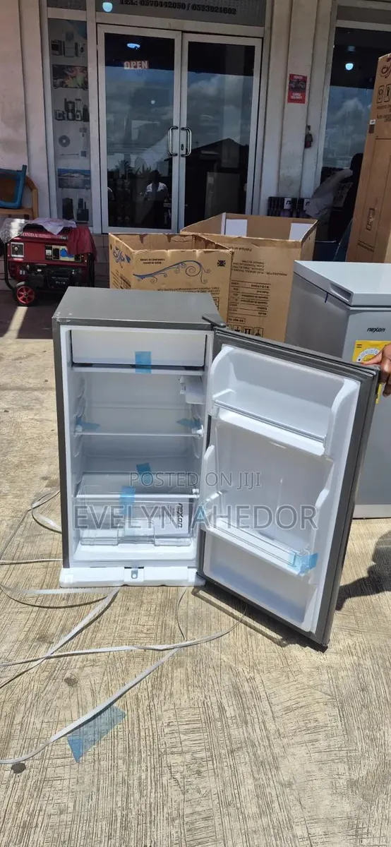 Quality Roch Table Top Fridge 86l With Top Freezer Brand New for Sale
