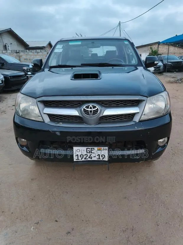 Toyota Hilux 2012 Black