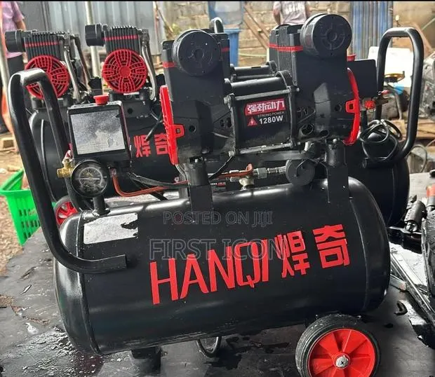 1280w, 30l Oil-Free Silent Air Compressor · Photo 1