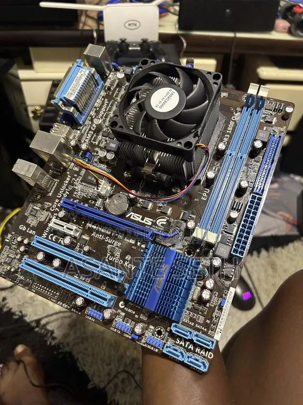 Powerful Amd Il X3 With Processor ASUS Gaming Motherboard · Photo 1