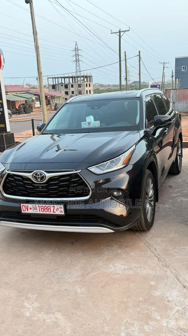 Toyota Highlander Platinum 2021 Black · Photo 1
