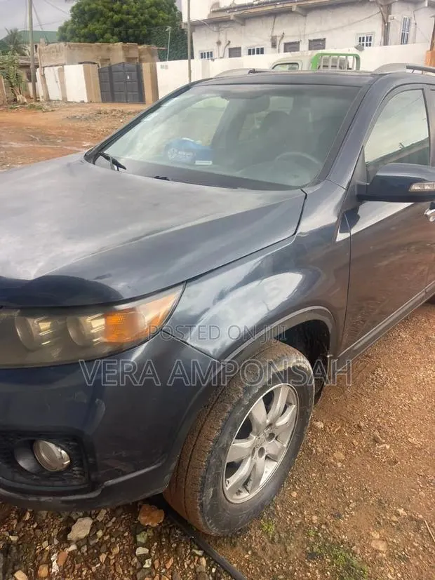 Kia Sorento LX 2011 Black · Photo 1