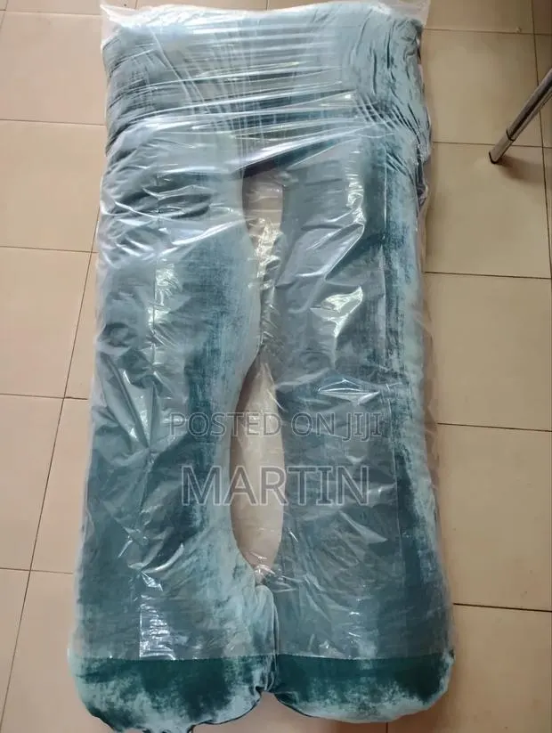 Queen Size U, C And G Shapedmaternity/Pregnancy/Body Pillows · Photo 3