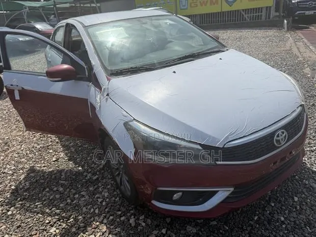 New Toyota Belta 2024 Burgundy · Photo 1
