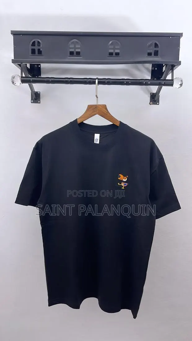 T-Shirt Unisex · Photo 1