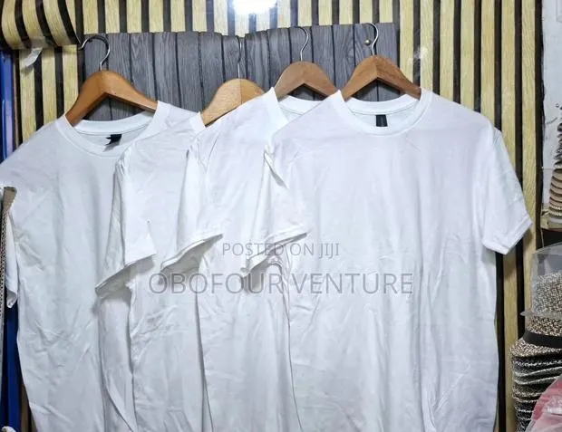 Gildan Adult Unisex T-Shirts From Usa CircleGildan Adult Unisex · Photo 1