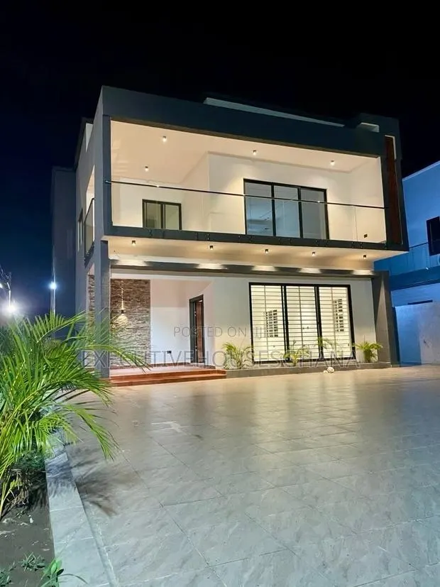 4bdrm House in Oyarifa for sale · Photo 1