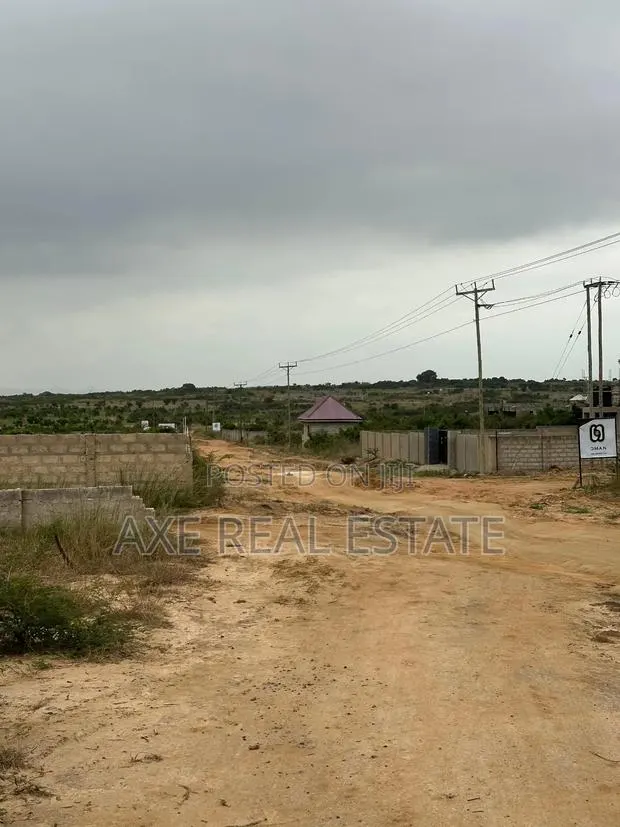 Prampram New Ningo: Private Estate Lands · Photo 1