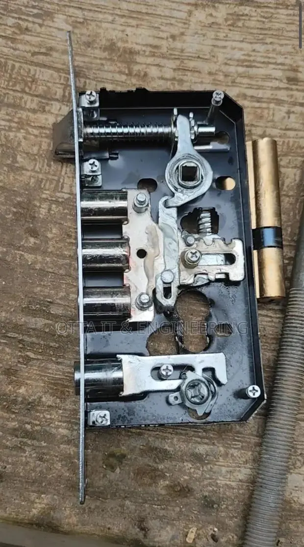 Wooden, Turkey, China Door Repairs · Photo 1