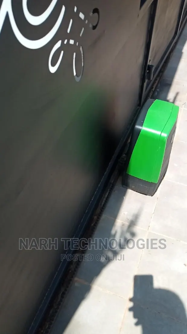 Expert in Security, Automation Systems and Electric Fencing · Photo 1
