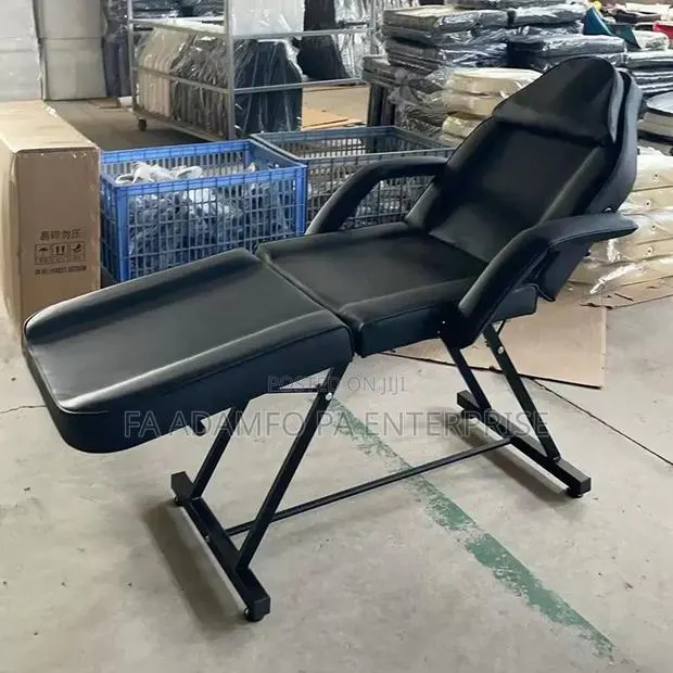Massage Bed Or Tattoo Bed · Photo 1