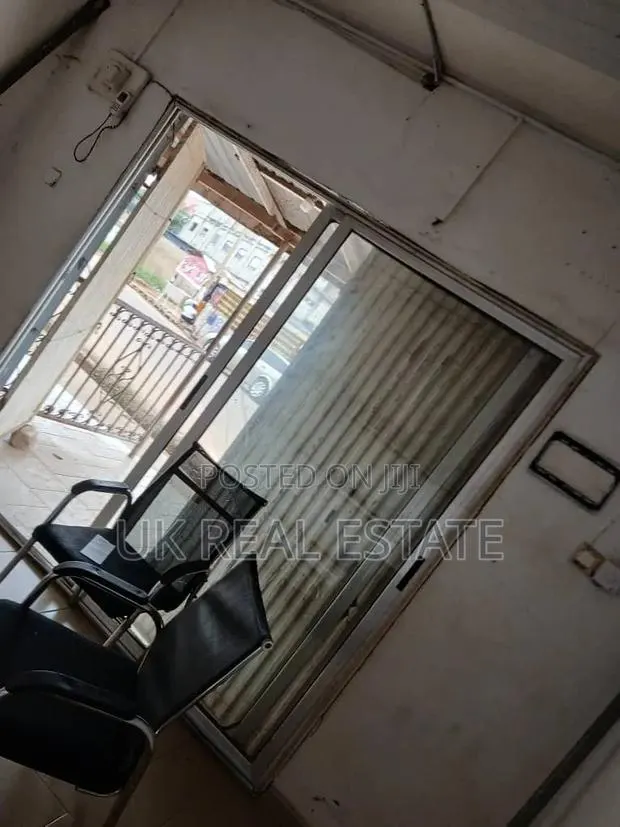 Store for Rent · Photo 1