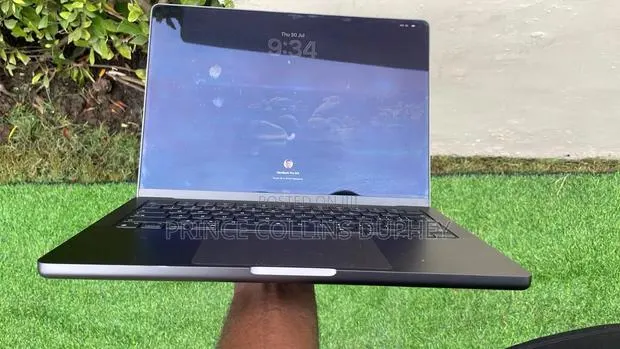 Laptop Apple MacBook Pro 2024 M4 16GB Apple M4 SSD 512GB · Photo 1