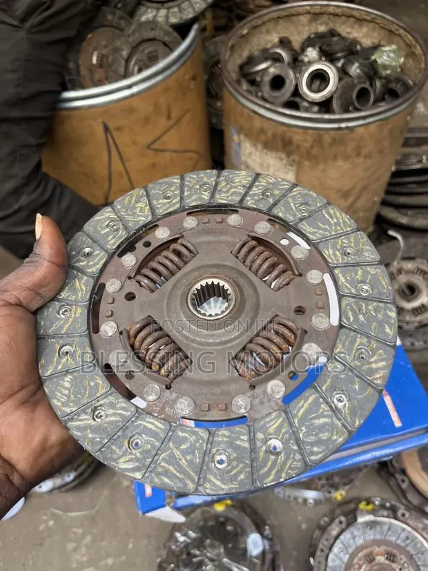 Toyota Yaris Clutch Disk · Photo 1