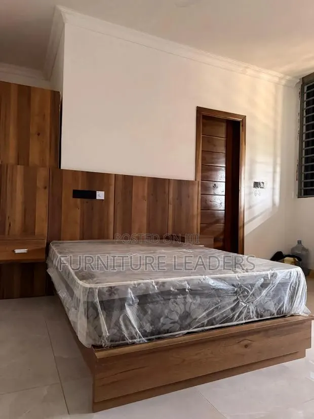 Double Bed · Photo 1