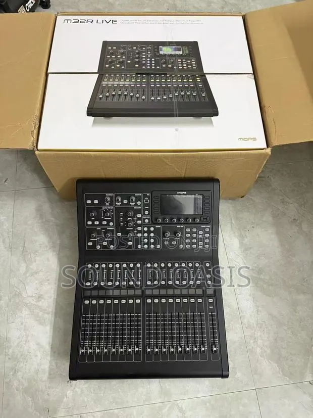 Midas M32r Live 40-channel Digital Mixer · Photo 1